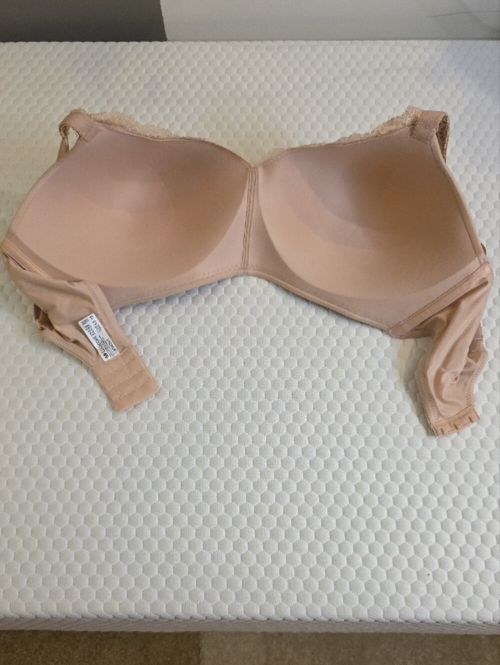 Wacoal Light Beige Lace-Trim T-Shirt Bra - Picture 3 of 5